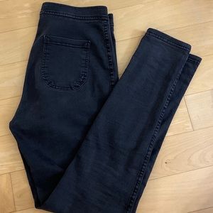 🔖SOLD! Black High Waisted 2% Elastane SKINNY Jeans